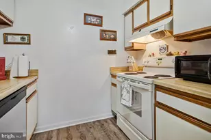 6803 White Water Way, Glen Burnie, MD 21060 - Photo 11