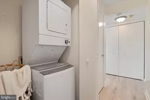 2129 Beach Village Ct, Annapolis, MD 21403 - Photo 25