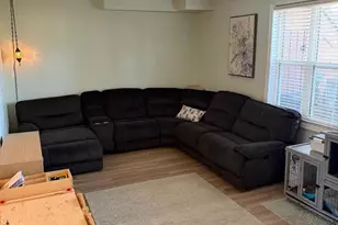 1542 Lowell Ct, Crofton, MD 21114 - Photo 9