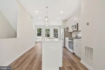 244 Mainstream Drive, Laurel, MD 20724 - Photo 9