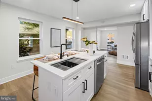 8221 Stewarton Ct, Severn, MD 21144 - Photo 9