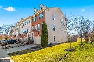 813 Glenside Way, Glen Burnie, MD 21060 - Photo 25