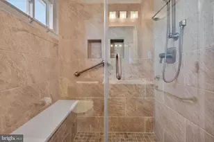 116 Crest Ct, Glen Burnie, MD 21061 - Photo 17