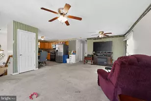 969 10th St, Pasadena, MD 21122 - Photo 7