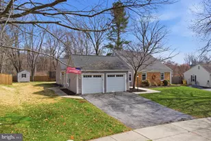 1410 Knights Bridge Turn, Crofton, MD 21114 - Photo 3