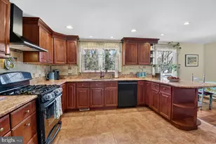 508 Bay Hills Dr, Arnold, MD 21012 - Photo 3