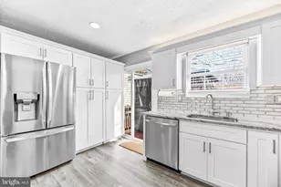 7803 W Shore Rd, Pasadena, MD 21122 - Photo 9