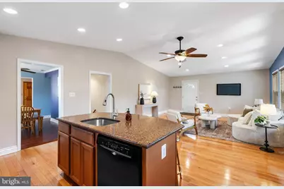 109 1st Avenue W, Glen Burnie, MD 21061 - Photo 13