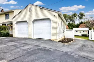 7809 Locust Wood Rd, Severn, MD 21144 - Photo 9