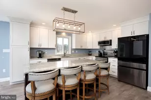 819 Elm Dr, West River, MD 20778 - Photo 3