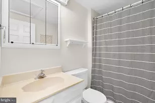 557 Bay Dale Ct, Arnold, MD 21012 - Photo 35