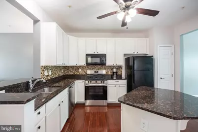 915 Hopkins Corner, Glen Burnie, MD 21060 - Photo 5