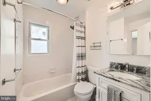 1106 Mainsail Dr, Annapolis, MD 21403 - Photo 15