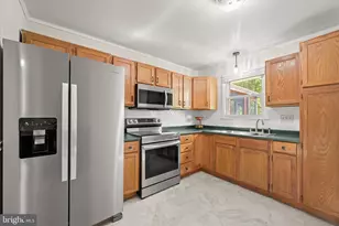 7533 Lemon Tree Ct, Hanover, MD 21076 - Photo 9