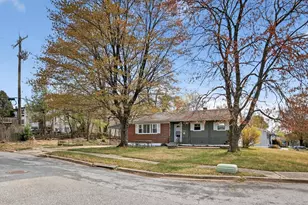 3397 Fountain Green S, Laurel, MD 20724 - Photo 3