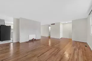 3397 Fountain Green S, Laurel, MD 20724 - Photo 5