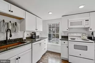 8 Fleet St, Annapolis, MD 21401 - Photo 17