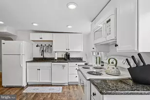 8 Fleet St, Annapolis, MD 21401 - Photo 19