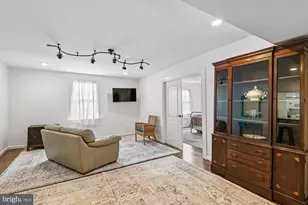 8 Fleet St, Annapolis, MD 21401 - Photo 11