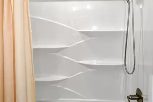 1302 Whitman Dr, Glen Burnie, MD 21061 - Photo 15