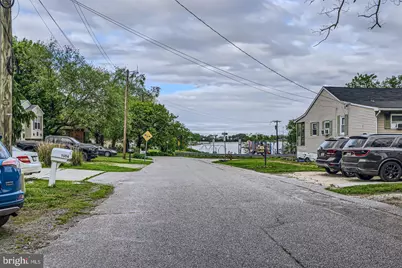 7922 W End Drive, Baltimore, MD 21226 - Photo 9