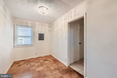 7922 W End Drive, Baltimore, MD 21226 - Photo 5