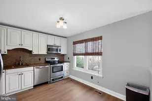 2435 Vineyard Ln, Crofton, MD 21114 - Photo 3