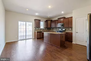 520 Kinglets Roost Ln, Glen Burnie, MD 21060 - Photo 3