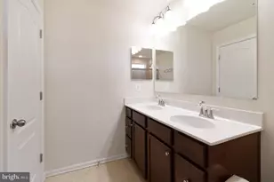 520 Kinglets Roost Ln, Glen Burnie, MD 21060 - Photo 17