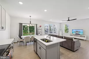 180 Jessica Ln, Glen Burnie, MD 21061 - Photo 11