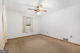 106 Disney Ave, Pasadena, MD 21122 - Photo 15