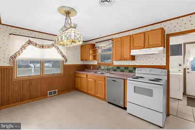 106 Disney Avenue, Pasadena, MD 21122 - Photo 29