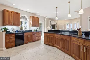 922 Old County Rd, Severna Park, MD 21146 - Photo 19