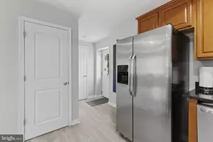 7662 Pine Haven Dr, Pasadena, MD 21122 - Photo 9