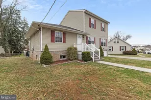 7662 Pine Haven Dr, Pasadena, MD 21122 - Photo 3