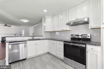 1472 Lowell Court, Crofton, MD 21114 - Photo 9