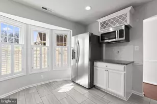 1472 Lowell Ct, Crofton, MD 21114 - Photo 11