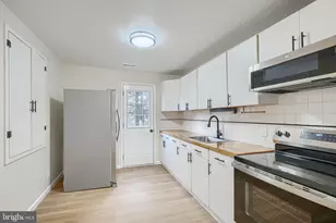 5902 Helfrich Rd, Baltimore, MD 21225 - Photo 9