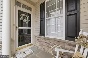 822 Square Nail Ct, Odenton, MD 21113 - Photo 5