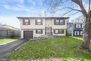 2413 Spring Lake Ct W, Gambrills, MD 21054 - Photo 1