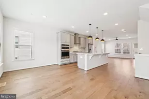 219 Sweetbay Ln, Laurel, MD 20724 - Photo 9