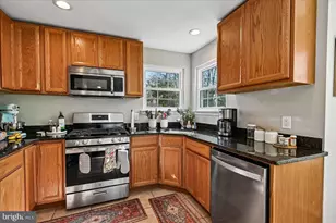 8339 Watermill Dr, Millersville, MD 21108 - Photo 17