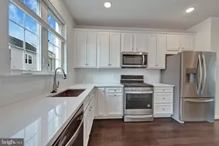 2732 Wessex Cir, Hanover, MD 21076 - Photo 3