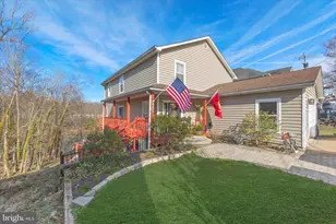 806 N Shore Dr, Glen Burnie, MD 21060 - Photo 1