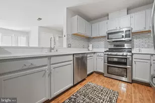 3557 Floating Leaf Ln, Laurel, MD 20724 - Photo 3