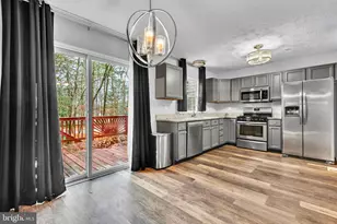 7838 Foxfarm Ln, Glen Burnie, MD 21061 - Photo 13