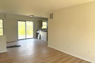 284 Tolstoy Ln, Severna Park, MD 21146 - Photo 3