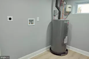 405 Seward Ave, Baltimore, MD 21225 - Photo 21