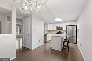 2423 Bolton Ln, Crofton, MD 21114 - Photo 5