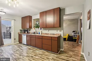 824 Snow Valley Ln, Odenton, MD 21113 - Photo 15